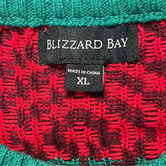 Ugly Christmas Sweater Santa Beer and Shot Size XL Holds Beer Bottle - Picture 11 of 16